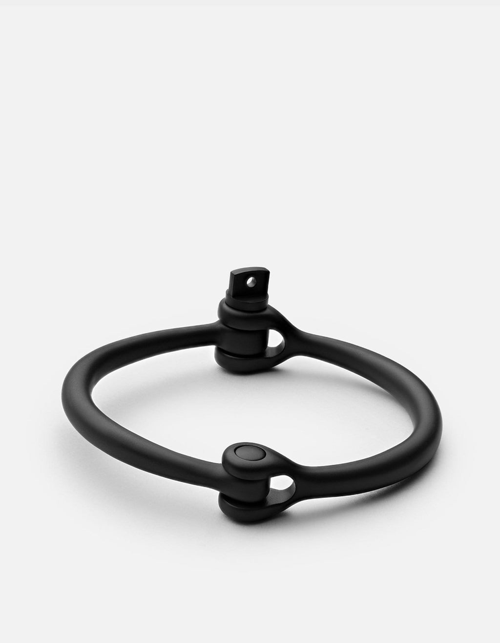 Reeve Cuff, Noir