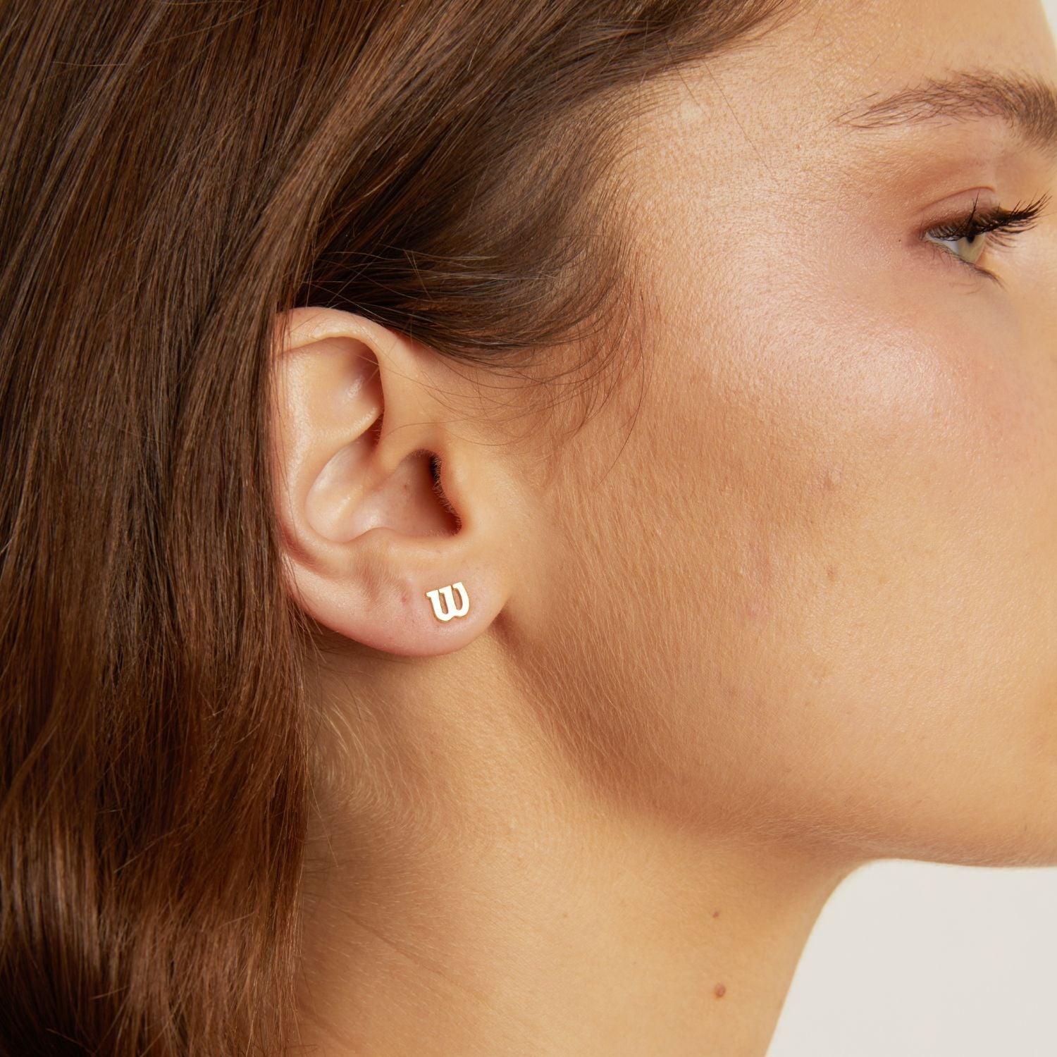 Aurate x Wilson: W Stud Earrings