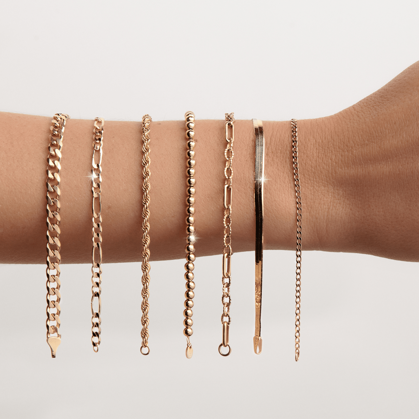 Medium Gold Curb Chain Bracelet
